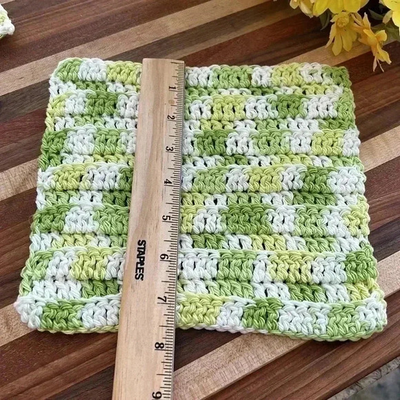100% Cotton Handmade Washcloth, Set of 2 - Picture 5 of 7